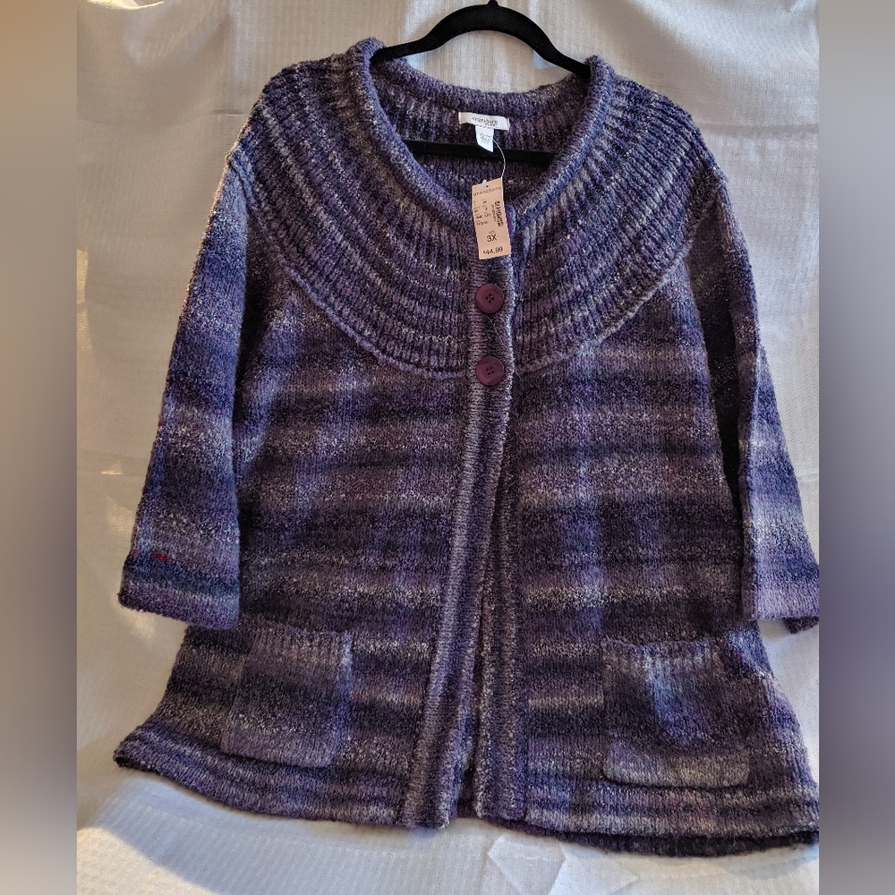 Dressbarn womens plus size 3 button sweater